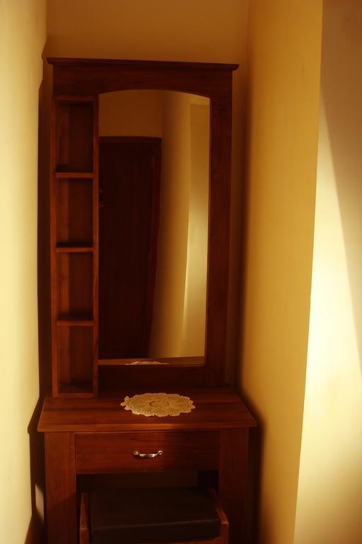 Sugandi Inn Kochchikade Zewnętrze zdjęcie