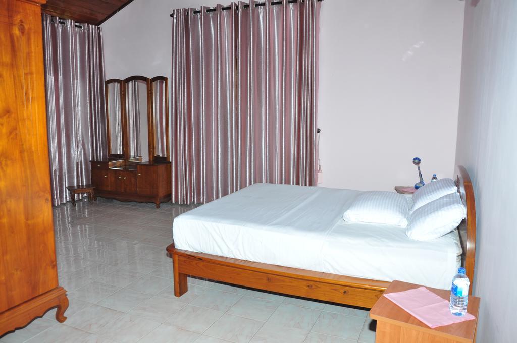 Sugandi Inn Kochchikade Zewnętrze zdjęcie