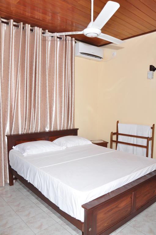 Sugandi Inn Kochchikade Zewnętrze zdjęcie