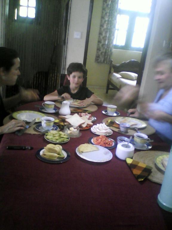 Sugandi Inn Kochchikade Zewnętrze zdjęcie