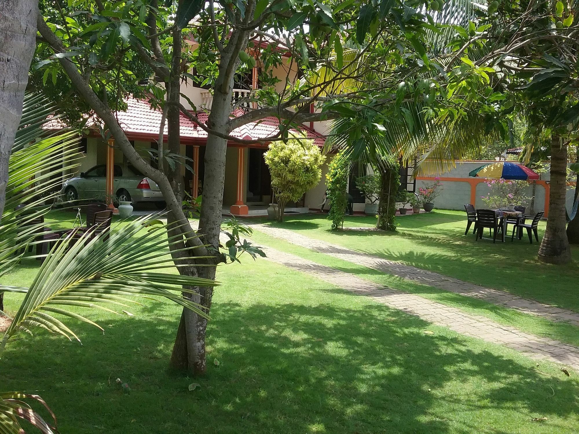 Sugandi Inn Kochchikade Zewnętrze zdjęcie